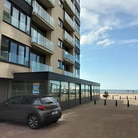 Zeedijk La Digue 102 Met Garage - Lateraal Zeezicht