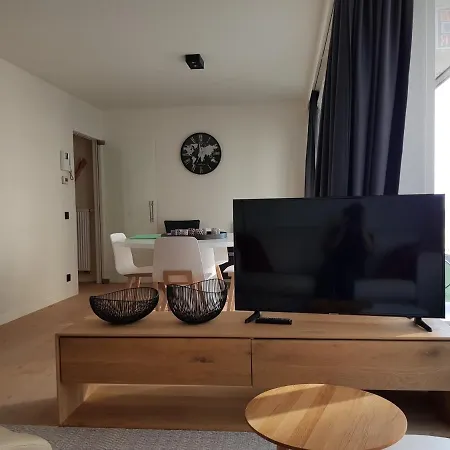 Zeedijk La Digue 102 Met Garage - Lateraal Zeezicht Apartment